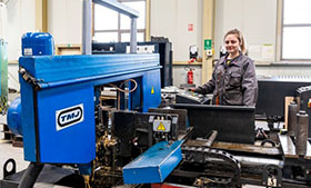 Český průmysl si opět pohoršil. Devátý měsíc v řadě